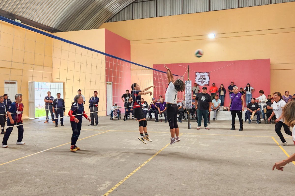 Para unir generaciones a través del deporte arranca Ayuntamiento de la capital la Liga Municipal de Cachibol 2025